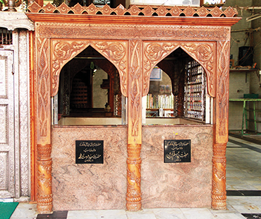 Hazrat Saiyed Ali's Father & Grand Father Mazar